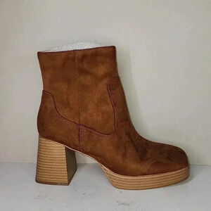 BP Shoes Keyla Platform Ankle booties in tan size 9.5